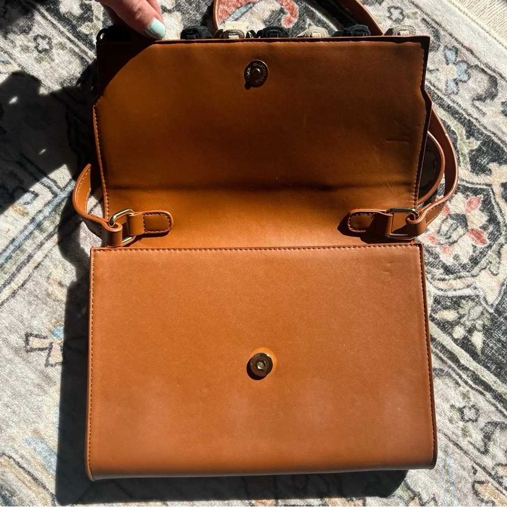 NWOT Lionel Chic Brown and Black Crossbody Bag with Tassel Accents - Picture 2 of 8